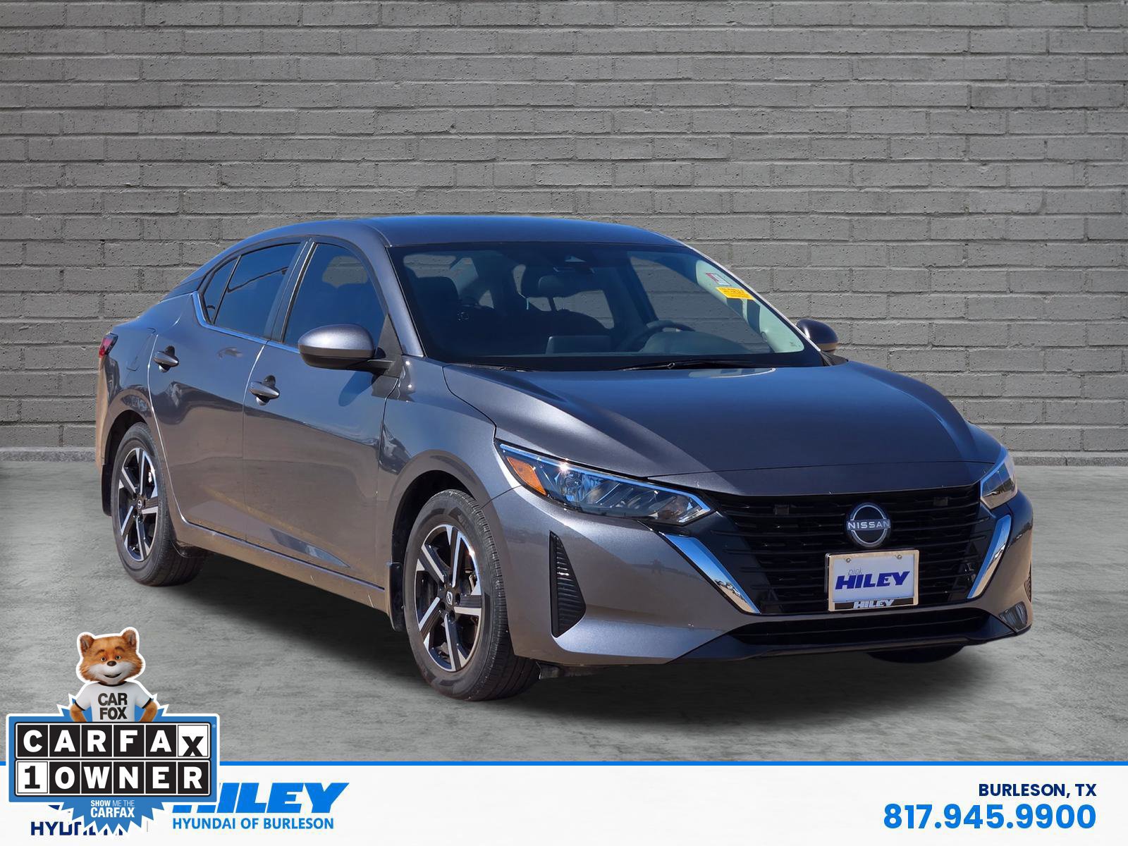 Used 2025 Nissan Sentra SV FWD image 2