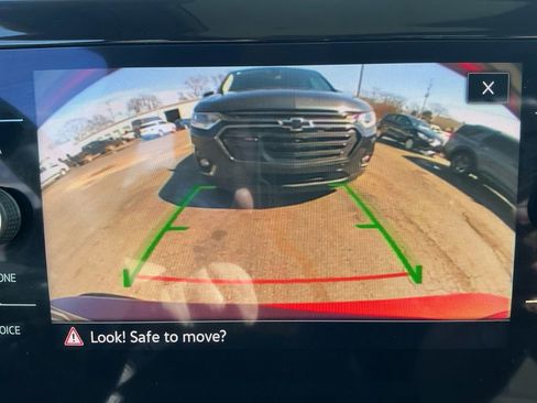 Used 2025 Volkswagen Jetta SE w/ Sunroof Package image 26