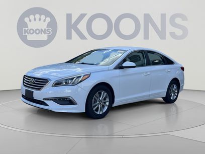 Used 2015 Hyundai Sonata SE w/ Option Group 09