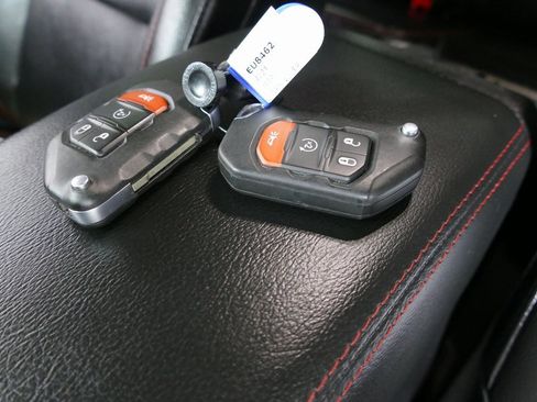 Used 2021 Jeep Wrangler Unlimited Rubicon image 13