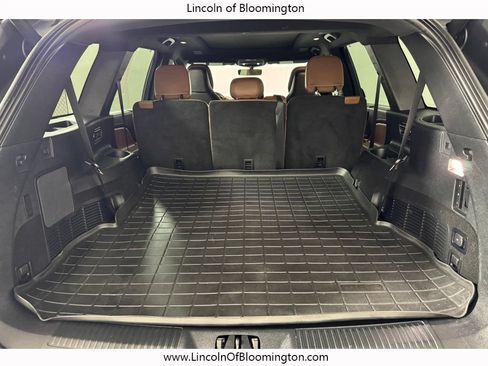 Used 2023 Lincoln Aviator Reserve w/ Equipment Group 201A AWD/4WD image 18