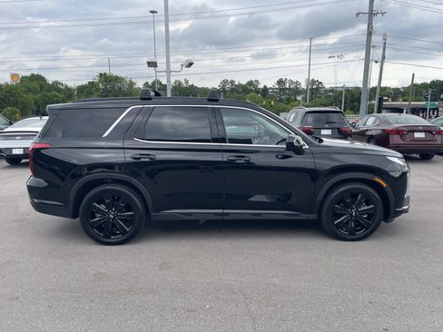 Used 2024 Hyundai Palisade XRT FWD image 2