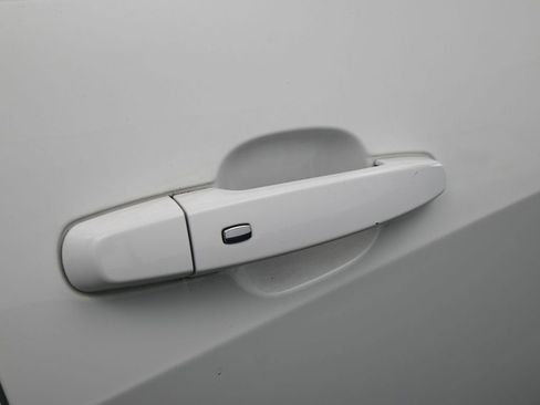 Used 2023 Chevrolet Malibu RS image 34