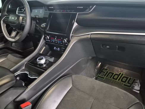 Used 2023 Jeep Grand Cherokee Altitude AWD/4WD image 35
