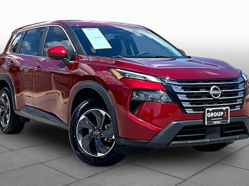 Certified 2024 Nissan Rogue SV FWD image 3