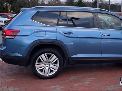 Used 2019 Volkswagen Atlas SE w/ Towing Package image 2