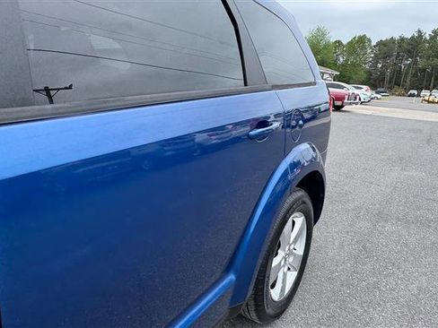 Used 2009 Dodge Journey SXT w/ Flexible Seating Group FWD image 16