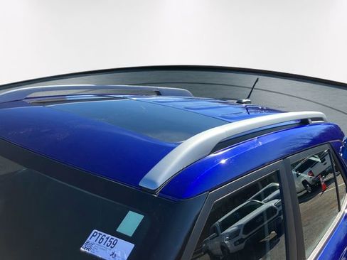 Used 2023 Hyundai Venue SEL image 15