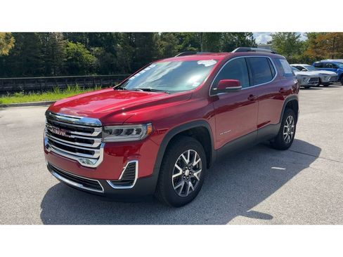 Certified 2023 GMC Acadia SLE w/ Driver Convenience Package image 4