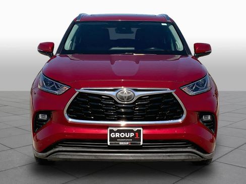 Used 2020 Toyota Highlander Limited FWD image 4