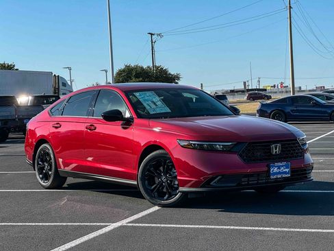New 2025 Honda Accord SE image 2