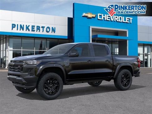New 2026 Chevrolet Colorado Trail Boss w/ LPO, Chrome Decal Package AWD/4WD image 3
