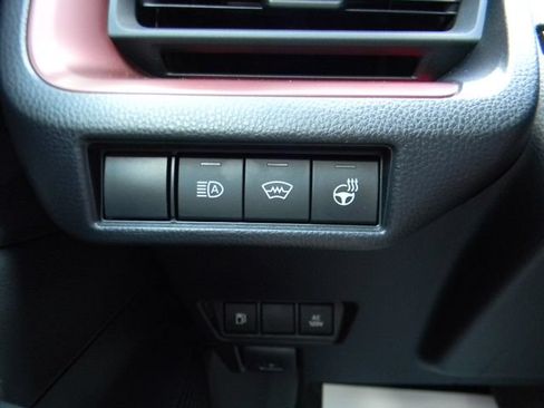 Used 2024 Toyota Prius Prime FWD image 15