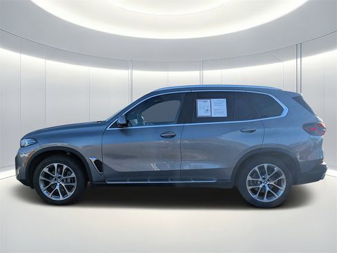 Used 2024 BMW X5 sDrive40i image 7