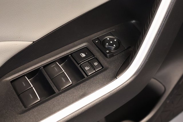 Used 2022 Toyota RAV4 XLE w/ Convenience Package AWD/4WD image 10