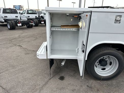 New 2024 Ford F550 XL 11FT Reading Service Body image 10