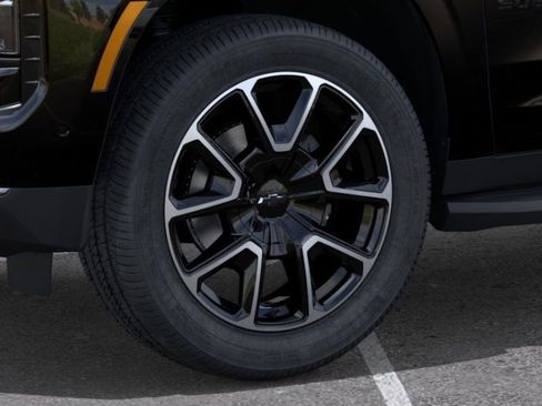 New 2026 Chevrolet Suburban RST image 9