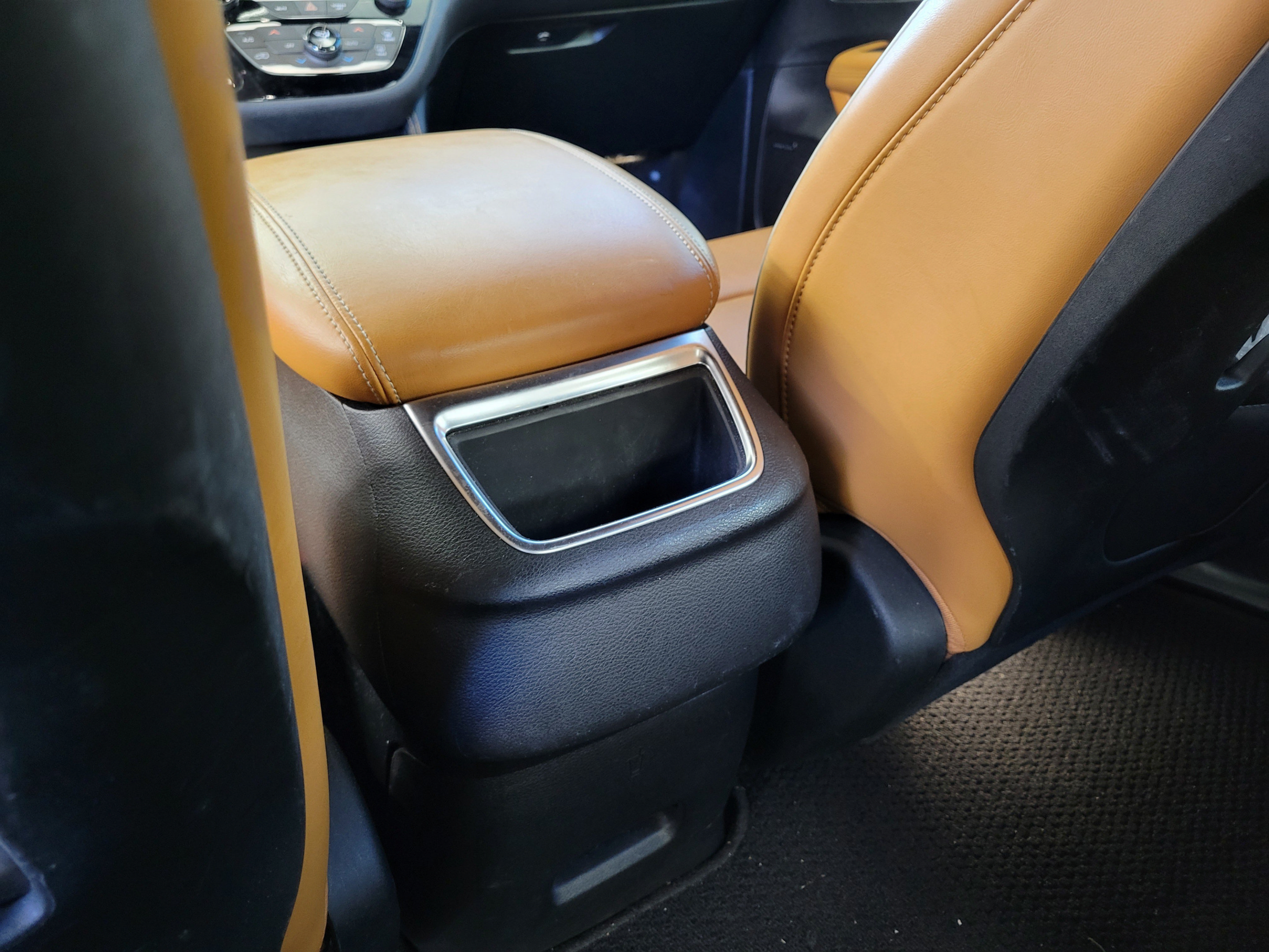 Used 2021 Chrysler Pacifica Pinnacle FWD image 14
