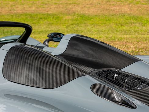 Used 2021 McLaren Elva RWD image 19