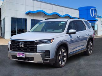 New 2026 Honda Pilot Touring video 2