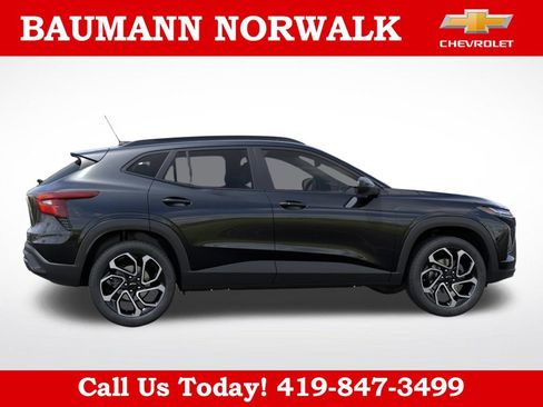 New 2026 Chevrolet Trax RS w/ Driver Confidence Package FWD image 5