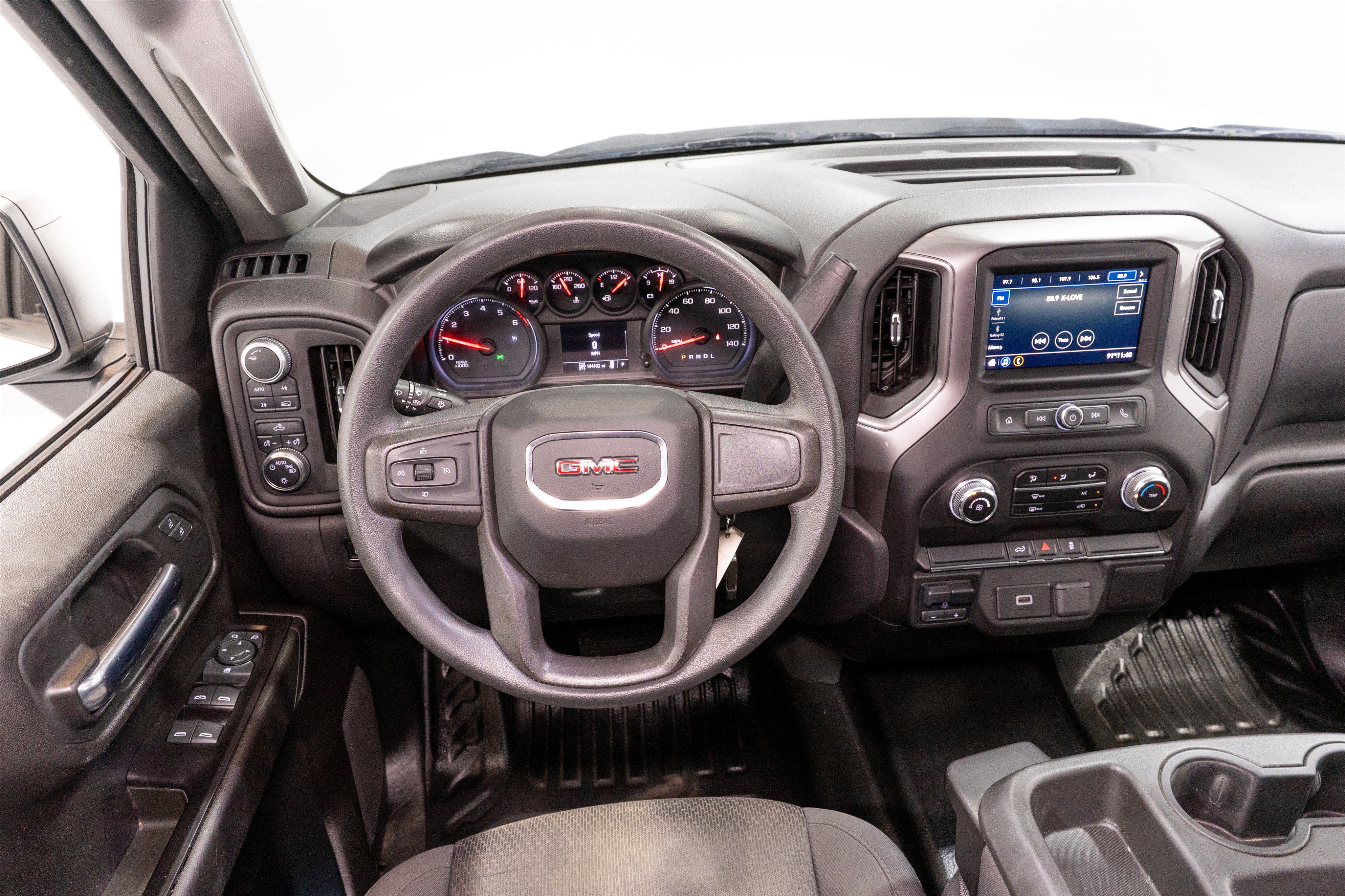 Used 2020 GMC Sierra 1500 4x4 Crew Cab w/ Sierra Value Package image 12