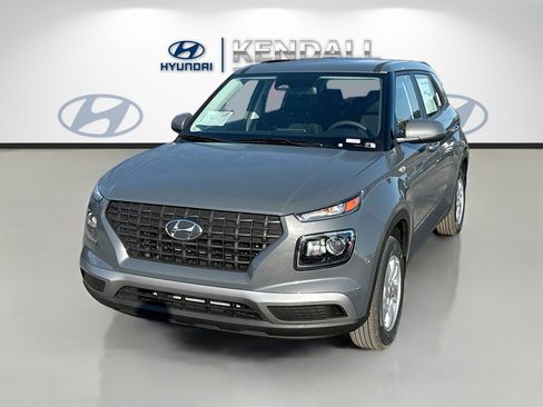 New 2026 Hyundai Venue SE image 3