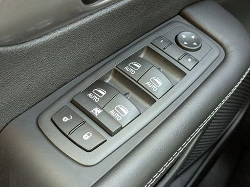 New 2026 Chrysler Voyager LX FWD image 23