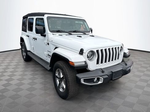 Used 2022 Jeep Wrangler Unlimited Sahara w/ LED Lighting Group image 4