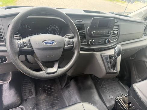 Used 2023 Ford Transit 350 DRW RWD image 9