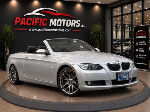 Used 2009 BMW 328i Convertible RWD image 2