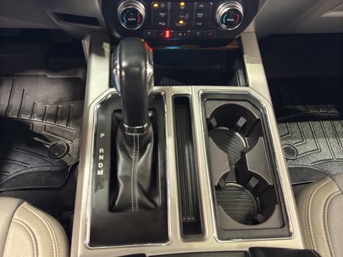 Used 2019 Ford F150 Lariat w/ Equipment Group 502A Luxury image 32