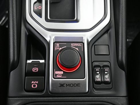 Used 2021 Subaru Forester Premium image 21