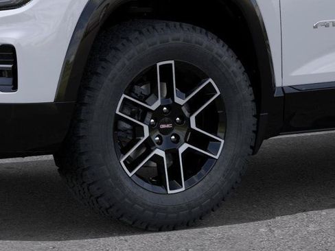 New 2027 GMC Terrain AT4 w/ LPO, Floor Liner Package AWD/4WD image 9