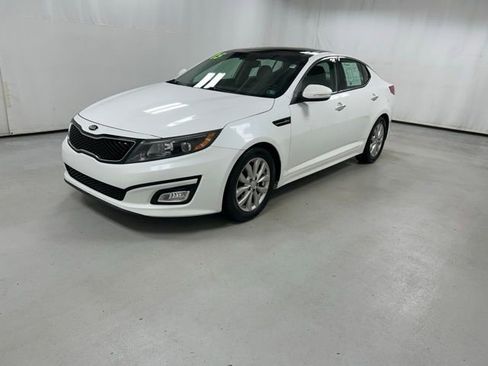 Used 2015 Kia Optima EX w/ EX Premium Package FWD image 2