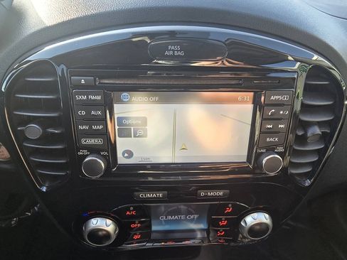 Used 2017 Nissan Juke SV w/ Technology Package FWD image 27