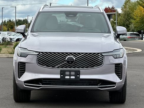 New 2026 Volvo XC90 B6 Plus w/ Protection Package Premier image 8