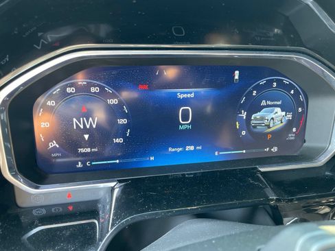 Used 2026 Chevrolet Silverado 1500 High Country w/ Midnight Edition AWD/4WD image 23