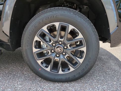 New 2026 Toyota Tundra Limited AWD/4WD image 10