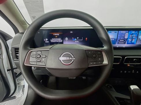 New 2026 Nissan Sentra SV FWD image 8