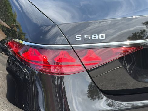 New 2027 Mercedes-Benz S 580 4MATIC Sedan image 25