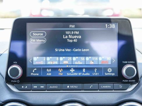 Used 2025 Nissan Sentra SV FWD image 17