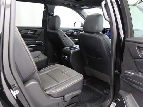 Used 2026 Chevrolet Traverse High Country image 26