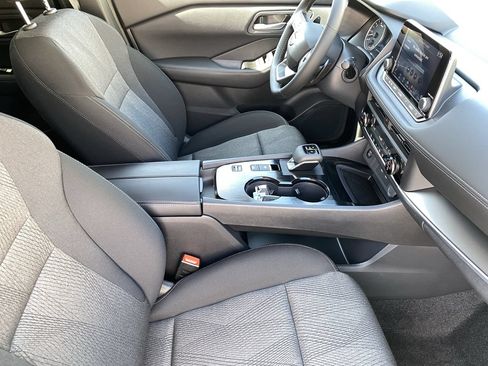 New 2026 Nissan Rogue SV FWD image 10