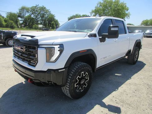 New 2026 GMC Sierra 2500 AT4X AWD/4WD image 11