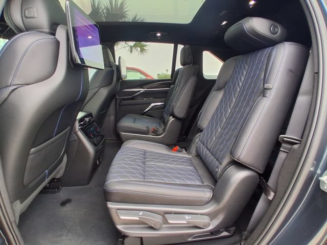 New 2026 Cadillac Escalade IQ Luxury 1 AWD/4WD image 25