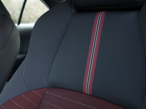 Used 2025 Toyota Corolla SE image 21