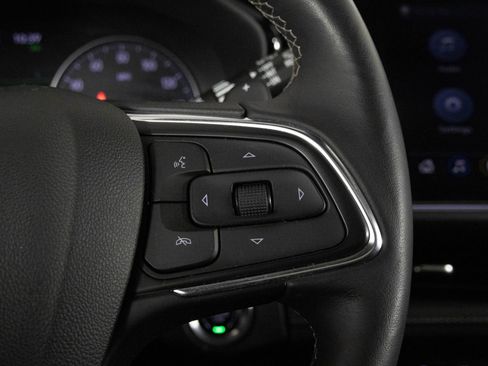 Used 2021 Buick Envision Essence image 30