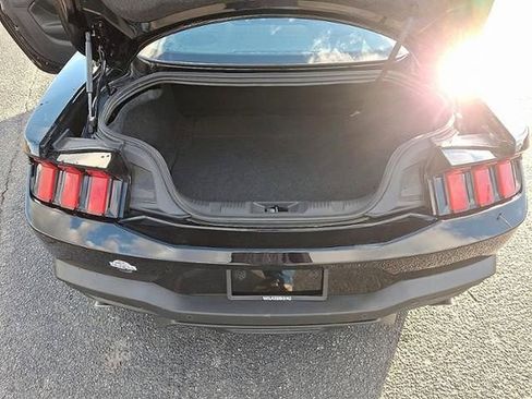 Used 2025 Ford Mustang GT image 31