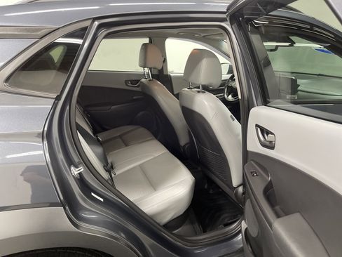 Used 2019 Hyundai Kona Limited AWD/4WD image 21